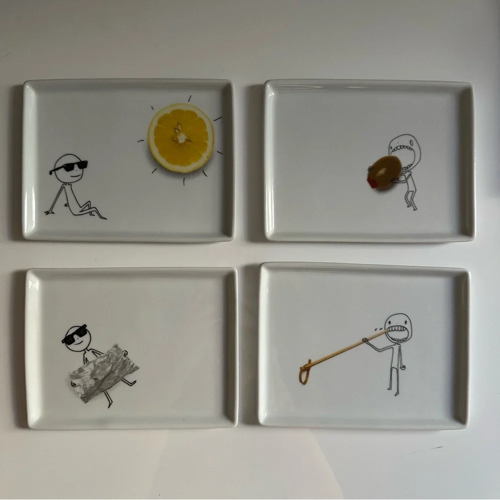 CB2 Oliver plates set of 4 - Picture 2 of 3